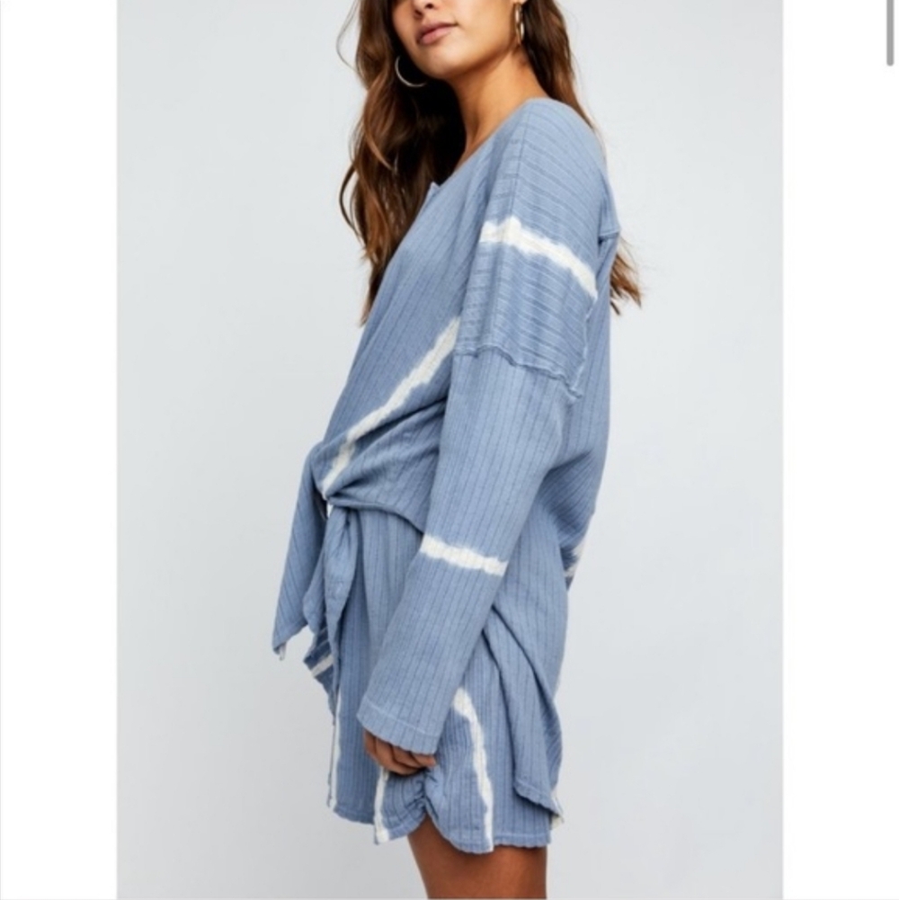 Free People Little Dream PJ Set LS Top High Rise Shorts Oversized Stretchy S NWT - Picture 9 of 16